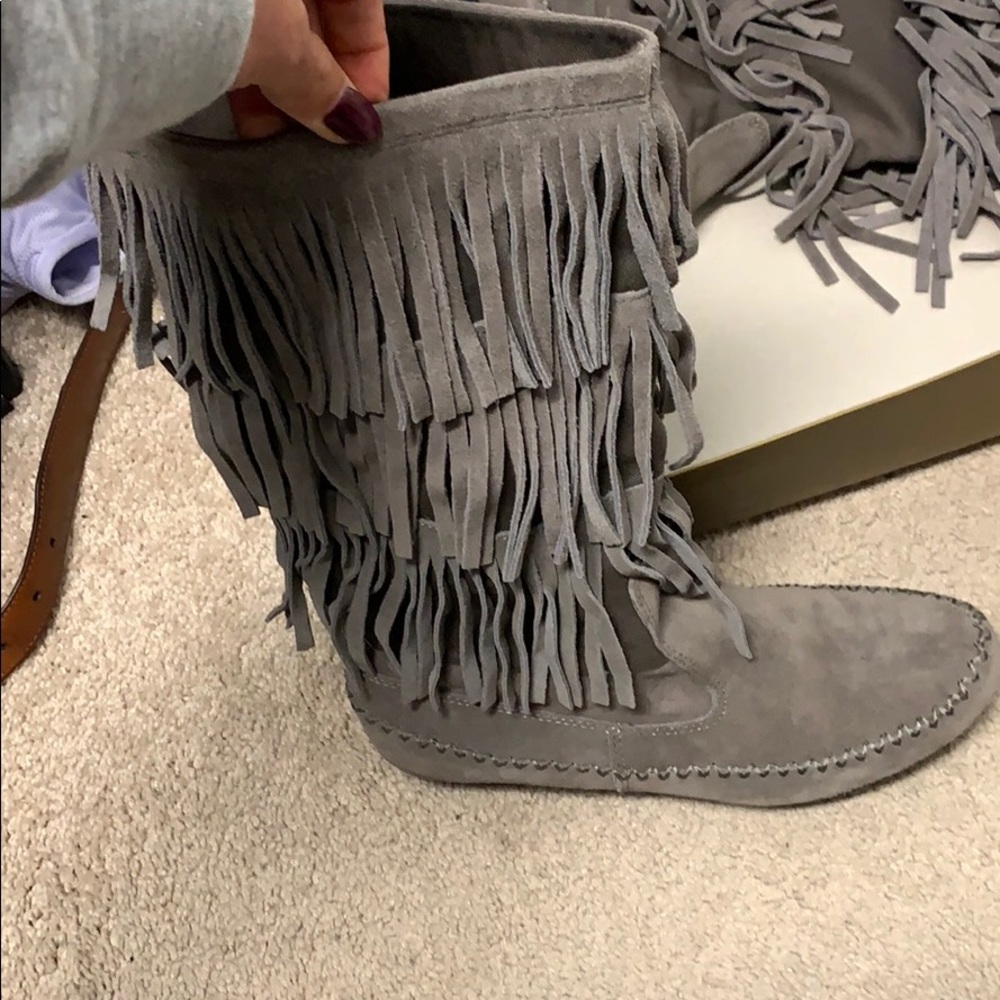 Fringe boots